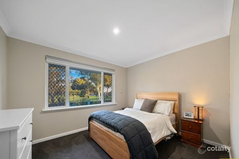Property photo of 21 Rochester Circle Balga WA 6061