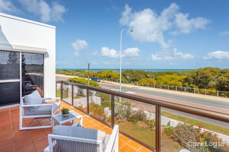 Property photo of 122 Oceanside Promenade Mullaloo WA 6027