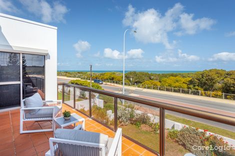 Property photo of 122 Oceanside Promenade Mullaloo WA 6027