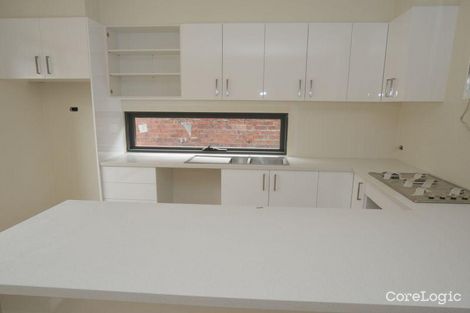 Property photo of 2/13 Russell Street Surrey Hills VIC 3127