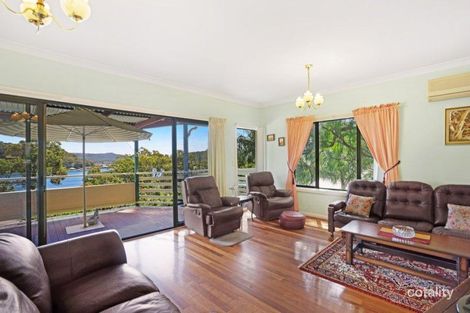 Property photo of 98 Heath Road Pretty Beach NSW 2257