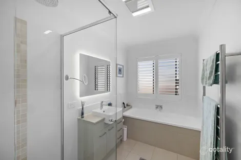 Property photo of 1 Calder Crescent Mountain Creek QLD 4557