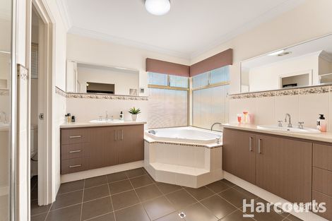 Property photo of 6 Knight Place Wannanup WA 6210