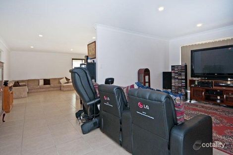 Property photo of 23 Benjamin Court Yamanto QLD 4305