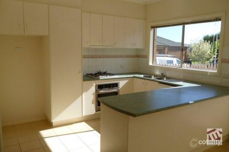 Property photo of 10 Wattletree Drive Taylors Hill VIC 3037