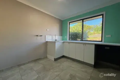 Property photo of 10 Hillcrest Street Eimeo QLD 4740