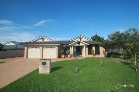 15 Carrington Park Dr, Nowra, NSW 2541