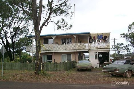 Property photo of 11 Lucas Drive Lamb Island QLD 4184