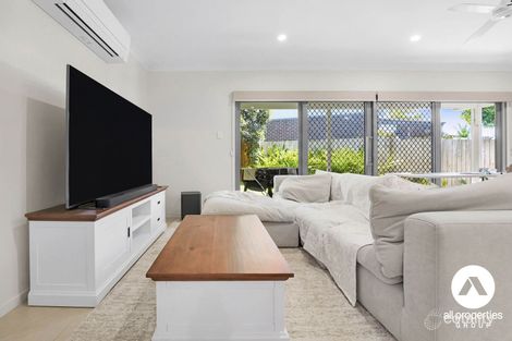 Property photo of 2/128 Chesterfield Crescent Kuraby QLD 4112