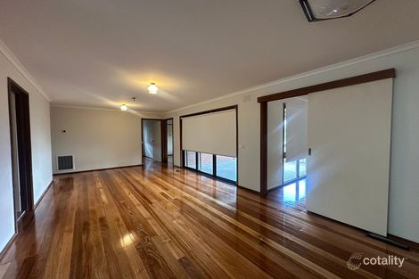 Property photo of 7 Condor Place Mill Park VIC 3082