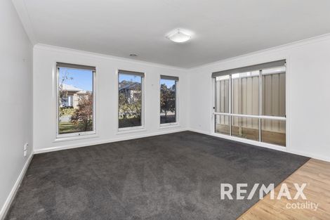 Property photo of 2/13 Cunjegong Loop Gobbagombalin NSW 2650