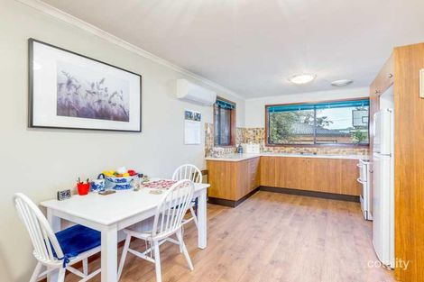 33 Muir Pl, Queanbeyan West, NSW 2620