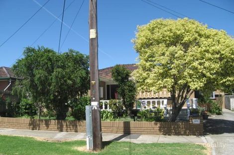 18 Meadowbank Dr, Sunshine North, VIC 3020