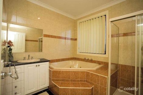 Property photo of 21 Tussock Grove Cairnlea VIC 3023
