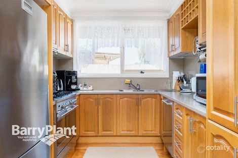 Property photo of 13 Yaralla Court Keysborough VIC 3173