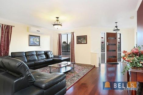 Property photo of 8 Stagecoach Crescent Sydenham VIC 3037