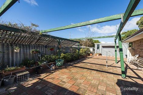 Property photo of 11 Murphy Way Warnbro WA 6169