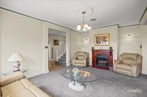 Property photo of 4 Emperor Road Berwick VIC 3806
