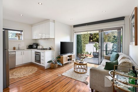 2/82 Hotham St, St Kilda East, VIC 3183