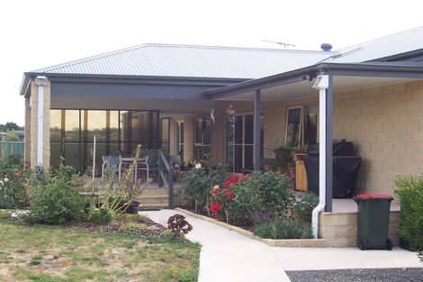 Property photo of 25 Lay Court Ballan VIC 3342