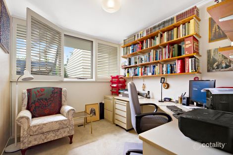 Property photo of 4 Ligar Place Holder ACT 2611