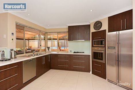 Property photo of 3 Glasgow Court Kinross WA 6028