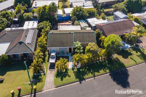 6 Melong St, Scarness, QLD 4655