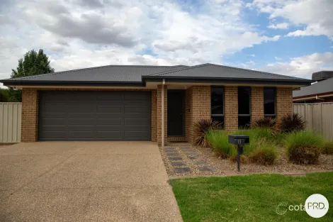 Property photo of 11 Yorrell Street East Albury NSW 2640