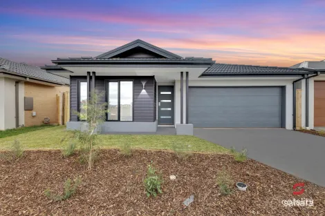 16 Brockwood St, Deanside, VIC 3336