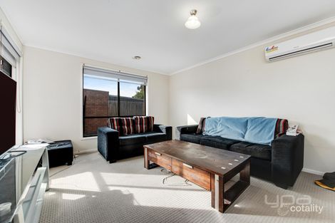 Property photo of 2/14 Dakara Close Meadow Heights VIC 3048