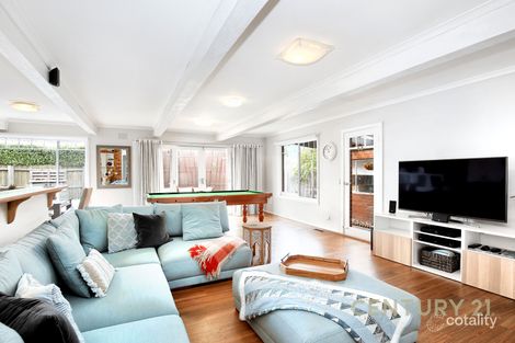 Property photo of 23 College Crescent Keysborough VIC 3173