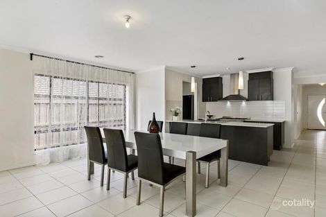 Property photo of 3 Nutmeg Close Berwick VIC 3806