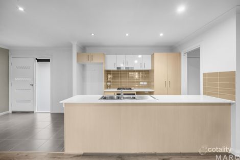10/4 Annie Douglas St, Casey, ACT 2913