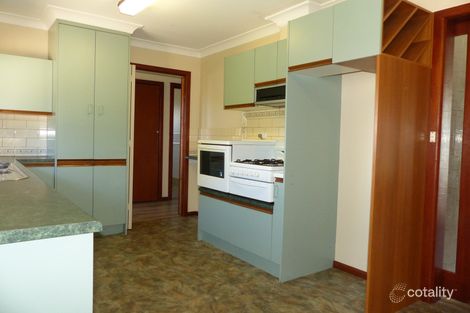 Property photo of 447 Bundarra Place Lavington NSW 2641