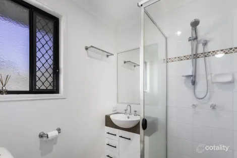 Property photo of 13 O'Dea Crescent Goodna QLD 4300
