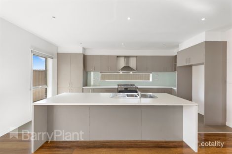 Property photo of 2/120 Oleander Drive St Albans VIC 3021