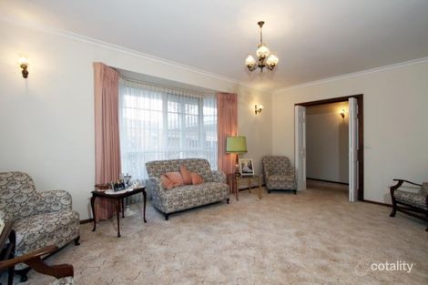 Property photo of 8 Wright Court Sale VIC 3850