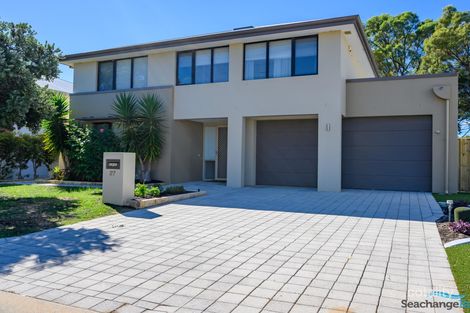 Property photo of 27 Tylney Loop Meadow Springs WA 6210