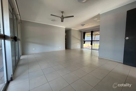 Property photo of 3 Myrtle Court Kin Kora QLD 4680