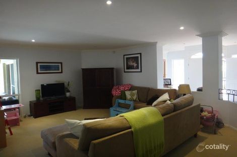 Property photo of 7 Adeliza Court Arundel QLD 4214