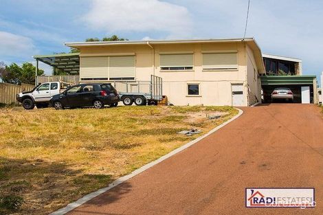 Property photo of 14 Oceanside Promenade Mullaloo WA 6027