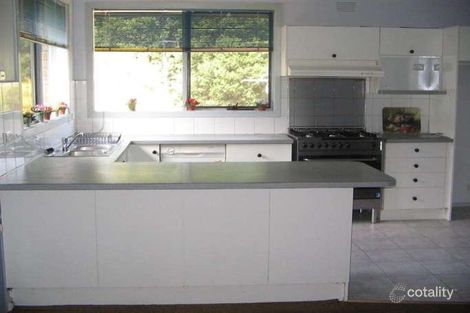 Property photo of 12 Gaynor Crescent Glen Waverley VIC 3150