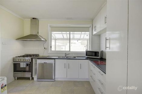 Property photo of 64 Swallow Crescent Norlane VIC 3214