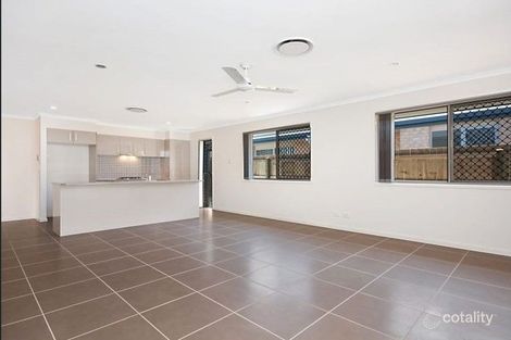 Property photo of 8 Wellington Place Narangba QLD 4504