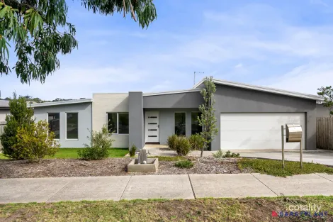 7 Kyema Cres, San Remo, VIC 3925