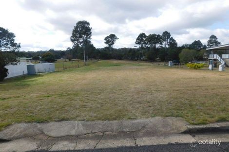 8 Gipps St, Nanango, QLD 4615