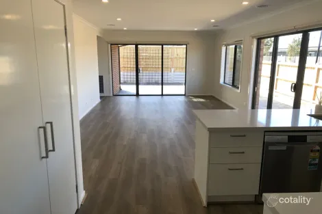 Property photo of 13 Rhapsody Road Beveridge VIC 3753