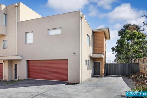Property photo of 5/4 Hopetoun Green Caroline Springs VIC 3023
