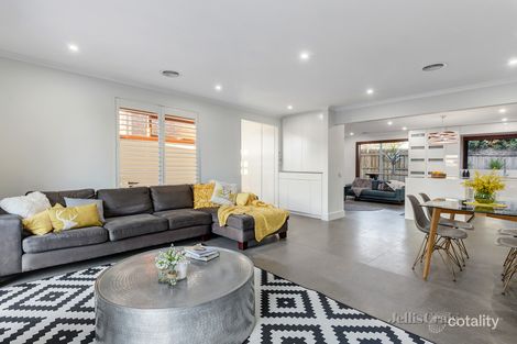 Property photo of 2/19 Devon Drive Doncaster East VIC 3109