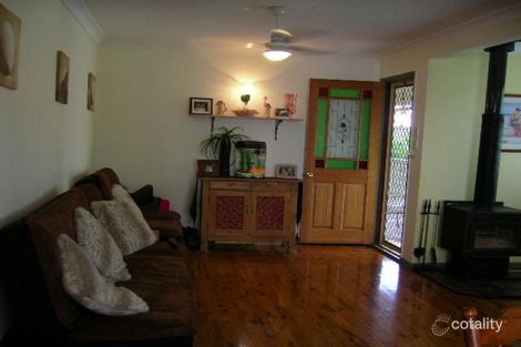 18 Leichhardt St, Woodford, QLD 4514